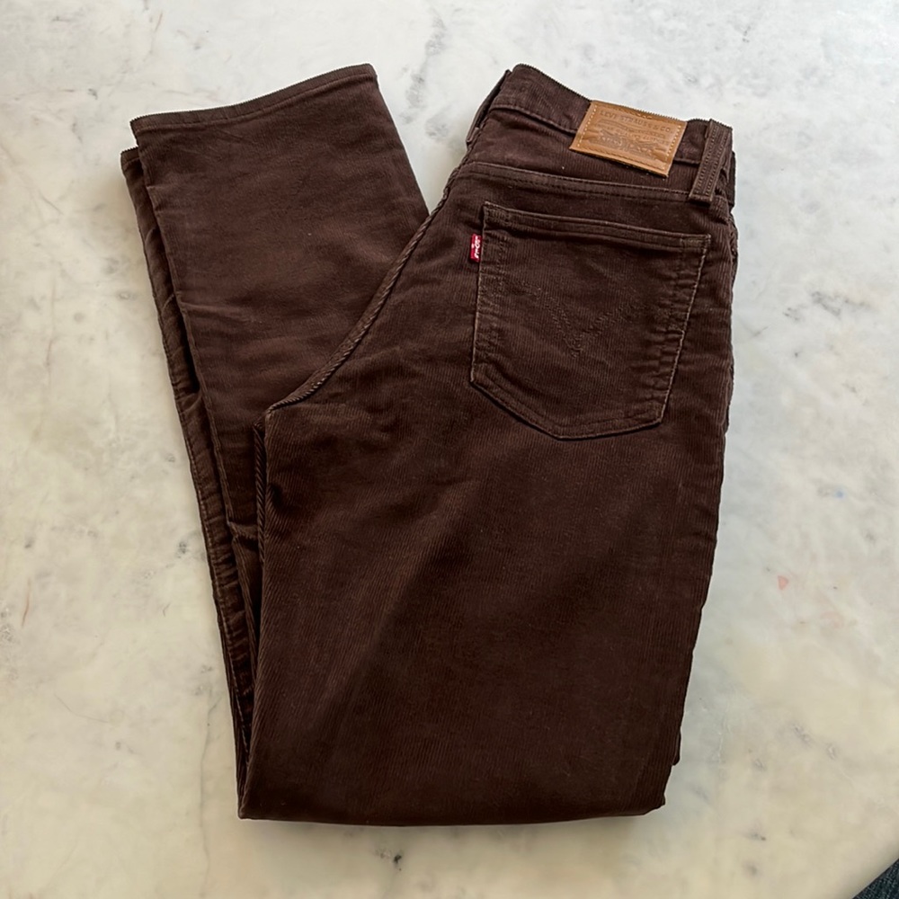 Levi’s wedgie straight corduroys